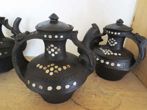 Nixi Black Pottery