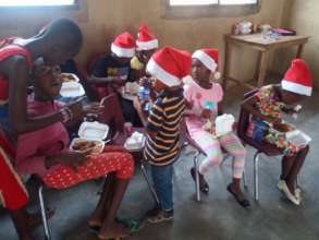 children enjoying their food