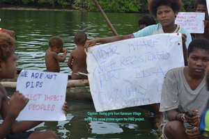 Canoe Protest 02 2015