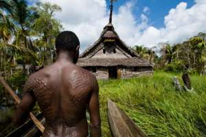 Man & haus tambaran a holistic bond