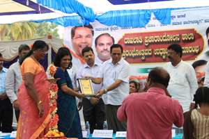 Education Minister felicitates DSF director