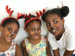 Children from the "Hello Art" Program