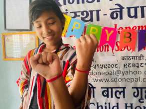 Roshani happy with sacred thread at RakshyaBandhan