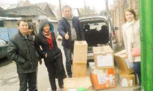 Love Kazakhstan volunteers doing what they do best