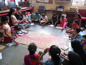 Learning origami with volunteer B'jorn
