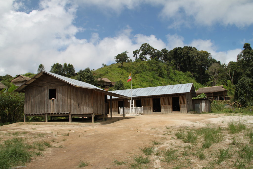 Solar Lighting for 120 Displaced People in Burma