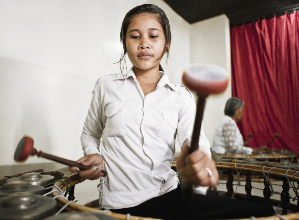 Help Young Cambodian Artists Start Their Career