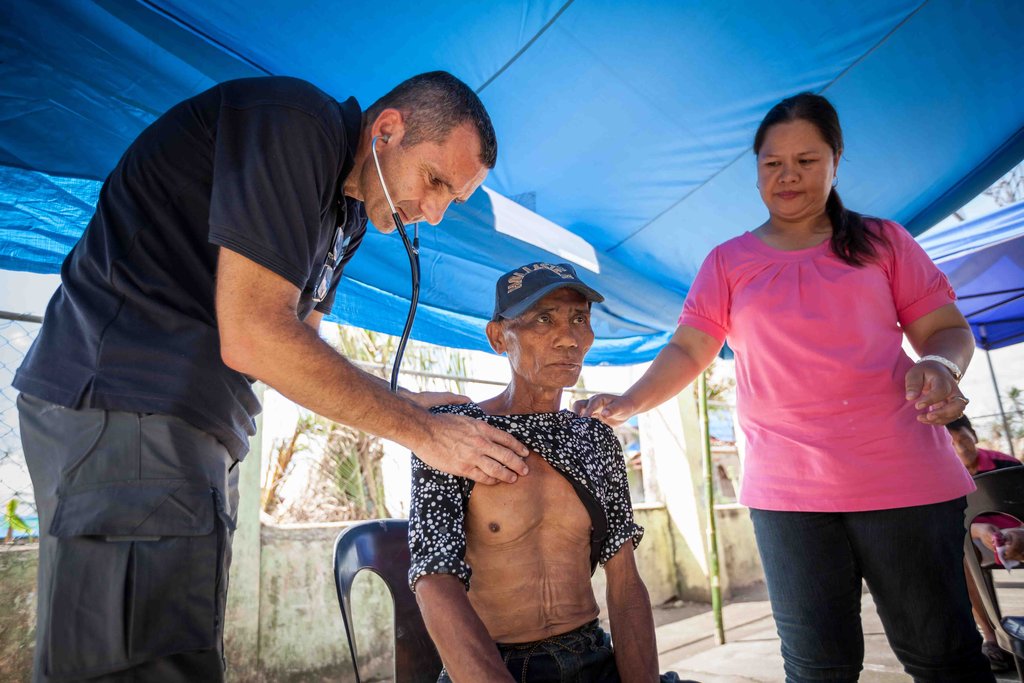 Aid to the Philippines after Typhoon Yolanda