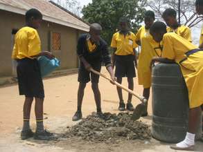 St. Lawrence Students help with the water project