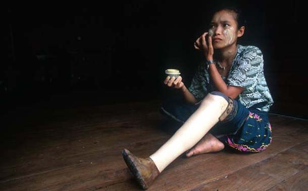 The Amazing Project - Stepping Back to Burma