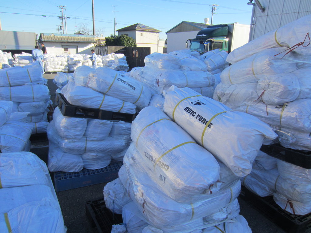 Provide Emergency Relief Packs for Haiyan victims