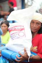 Relief packs distribution in Alangalang, Leyte