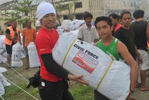 Civic Force distributes tents in Tanauan, Leyte