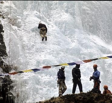Increase safety and incomes for Nepal climbers