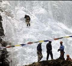 The ‘schoolroom’ icefalls near Phortse