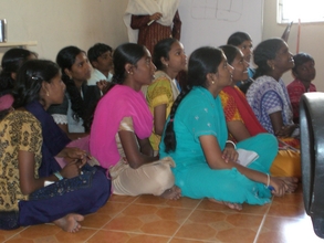 Photo - children learning Microsoft office