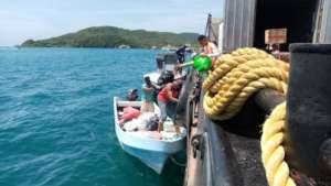 North shore loading for Guanaja
