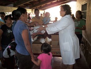 Dr. Olga giving nutrition education at clinic