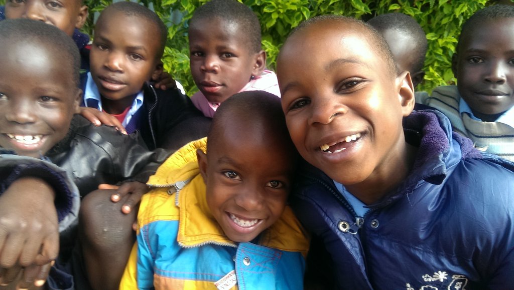donate christmas gifts to orphans