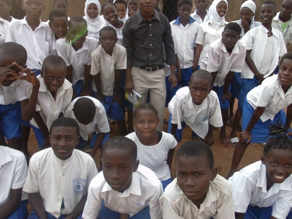 Help 301 Refugee Children In Burundi Get Education
