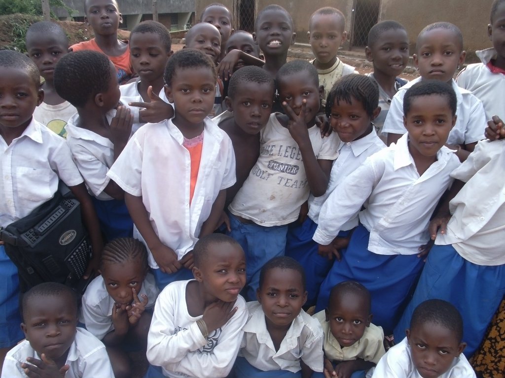 Help 301 Refugee Children In Burundi Get Education