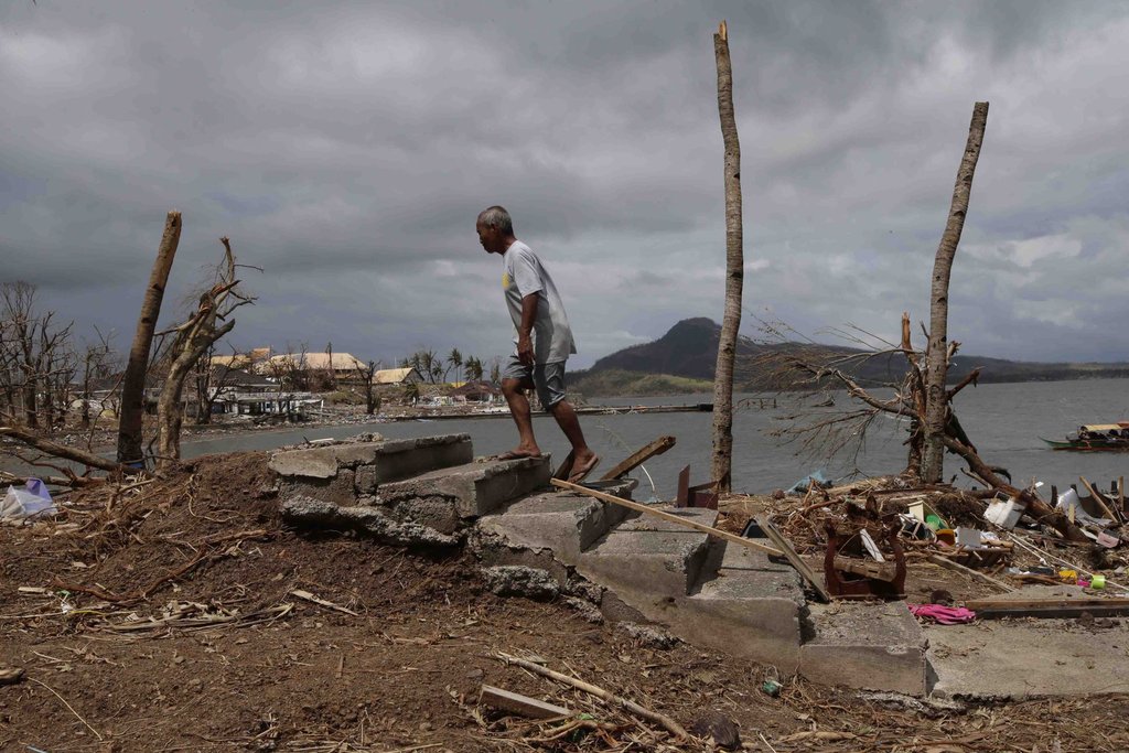 Adopt 10000 Haiyan-hit Farmer-Fisher-Families