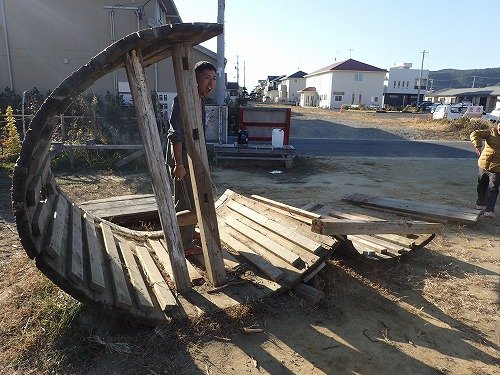 The huge barrel was pulled down
