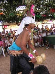 9000 indigenous kids  will "learn by playing"