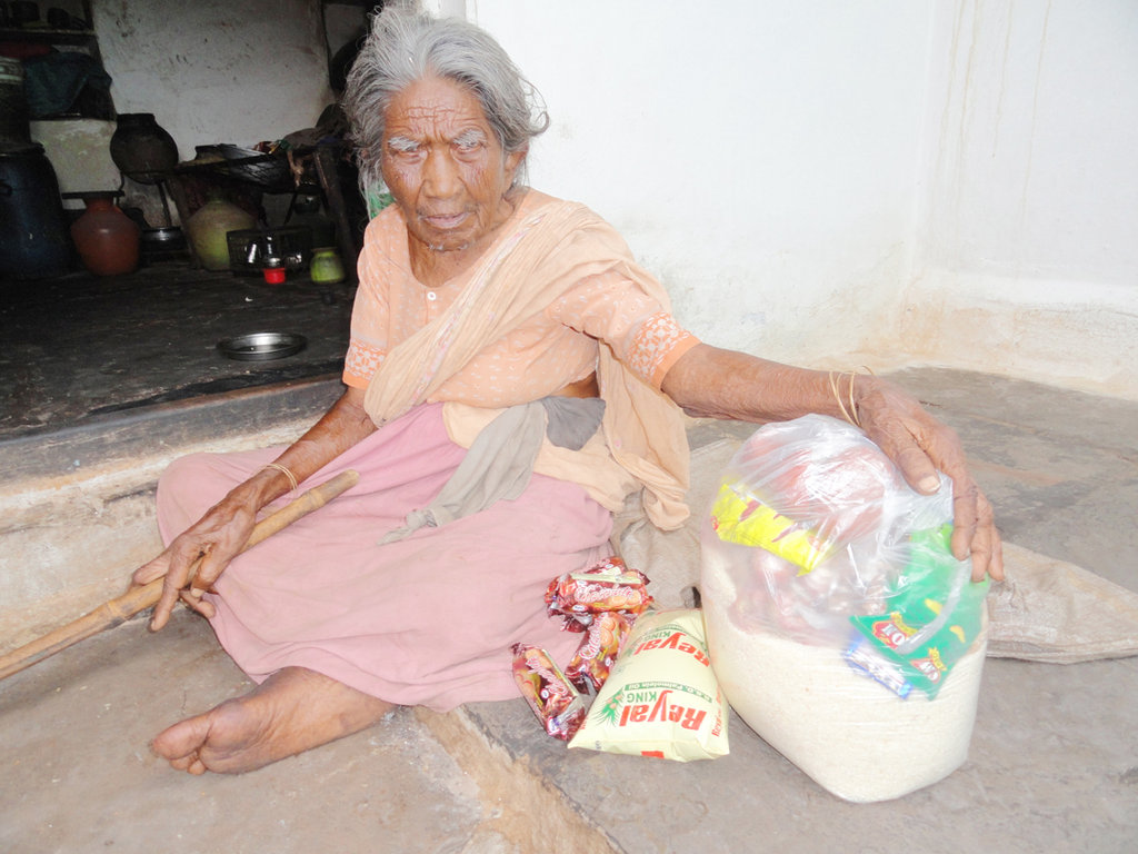 Sponsor food groceries to old age people in India