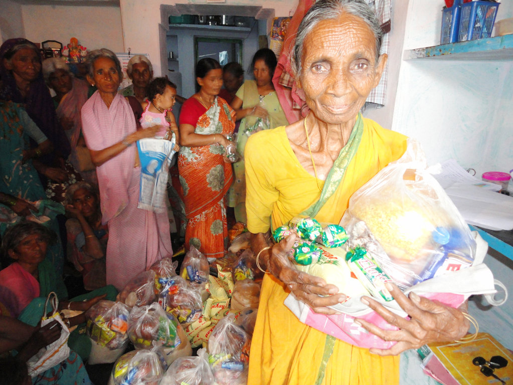 Sponsor food groceries to old age people in India