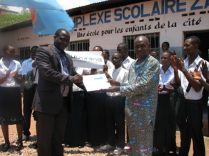 Kubunina coordinator confering schools certificate