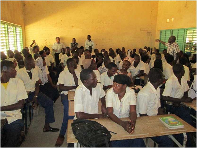 Life Skills and Peer Education for Chadian Youth