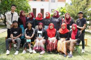 University Students get together after event