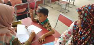 Nursahid of Grade 1 is taking a counting test