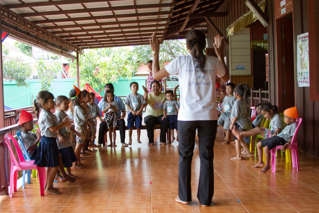 Educating 120 street-working children in Cambodia