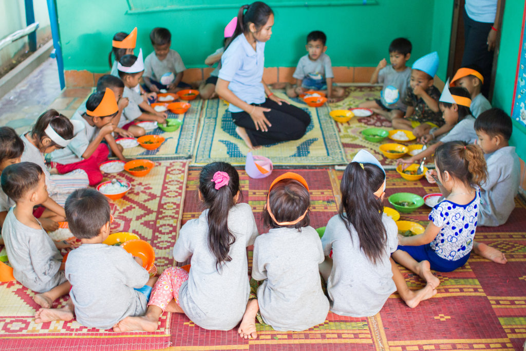 Educating 120 street-working children in Cambodia