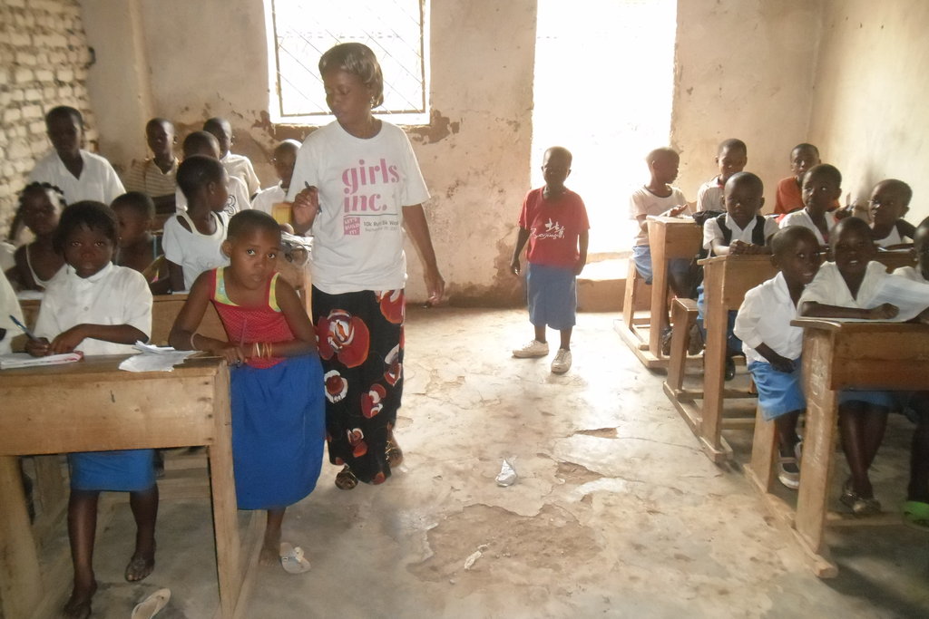 Help Refugee Children In Burundi Attend School