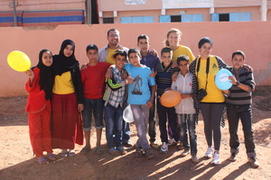 The Dar Si Hmad Team with the pupils