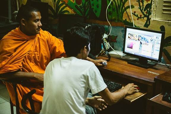 Provide Computer Training for 120 Cambodian Youth