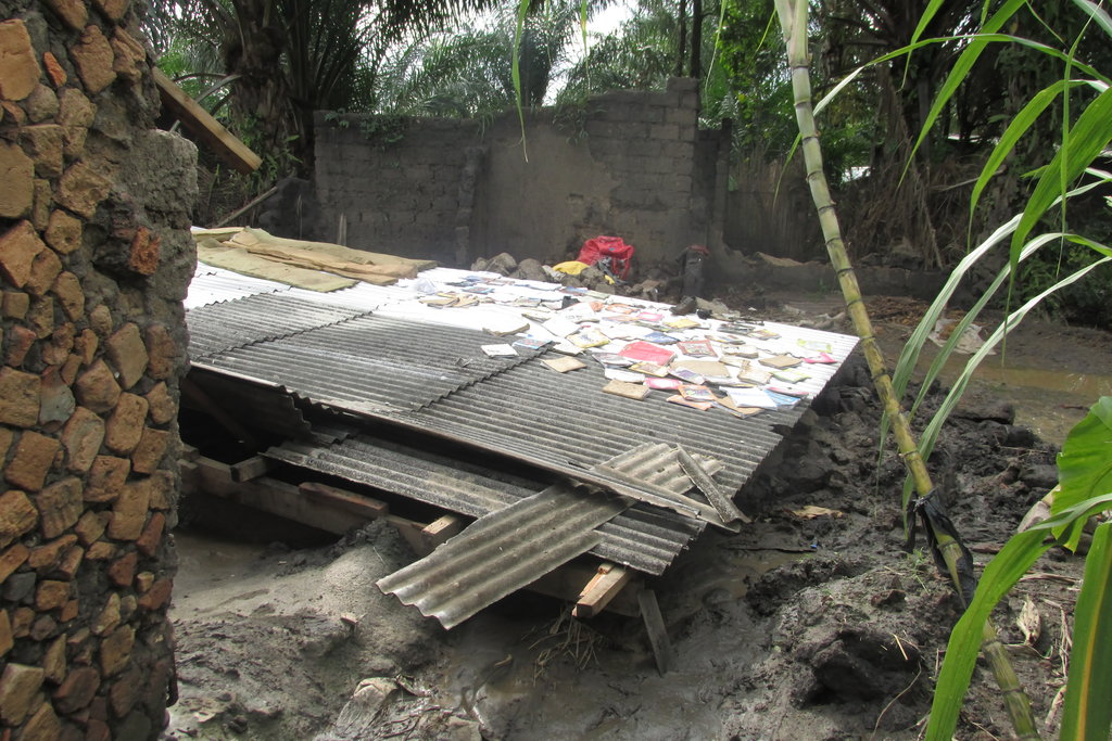 HELPING CARAMA  SURVIVORS OF FLOODING DISASTER