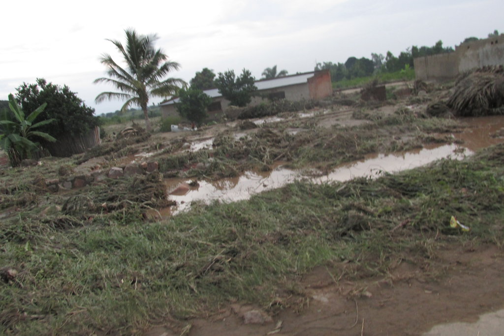 HELPING CARAMA  SURVIVORS OF FLOODING DISASTER