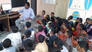computer_training_for_abandoned_orphan_children