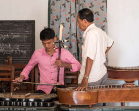 Tro Sau lesson  with one of our blind students