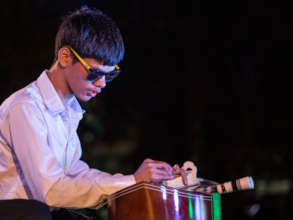 Performing the Takhe instrument