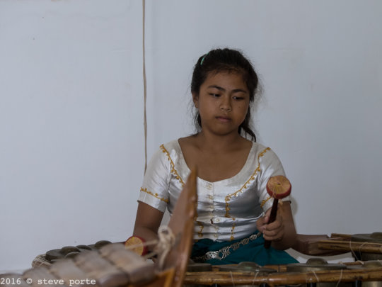Learning the Gong Vong Thom