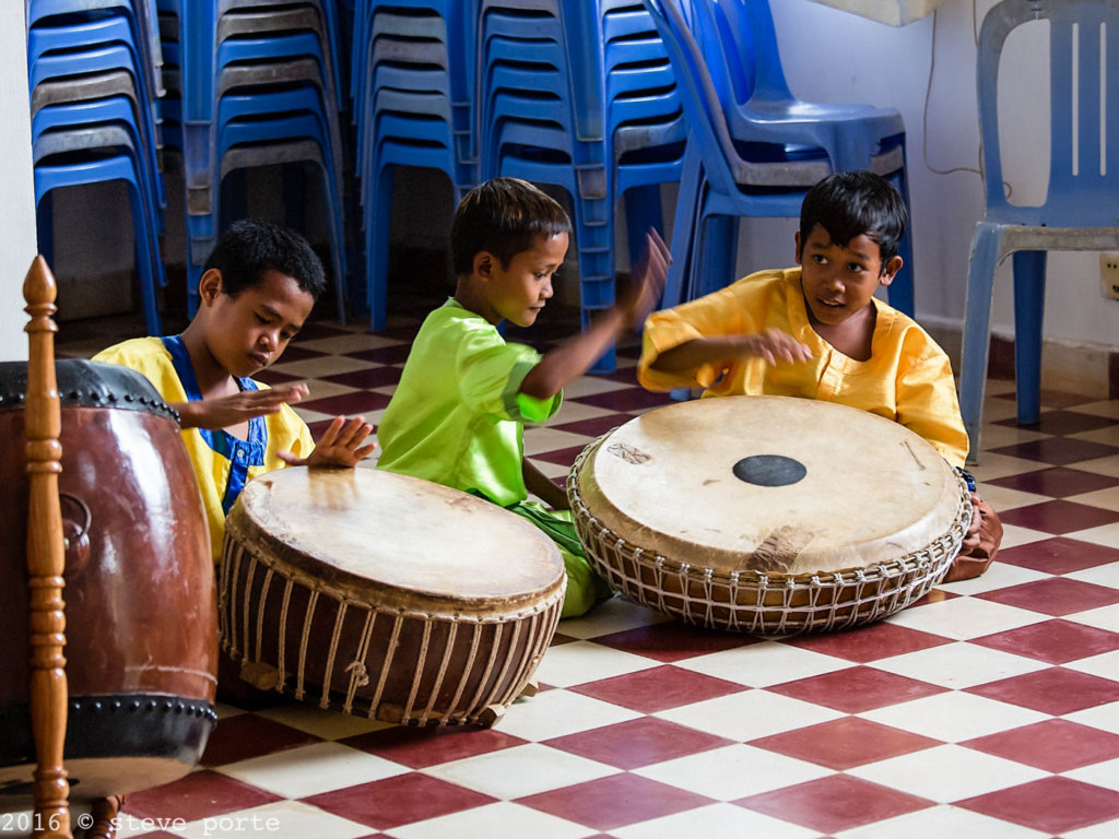 Education/Arts Orphan, Disabled Children Cambodia