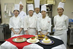Ayaka and Ikumi in pastry class