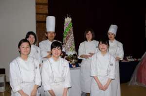 Ayaka and Ikumi (first two on left in front row)