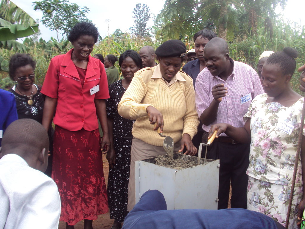 Help Kenyan and Ugandan Women Provide Clean Water