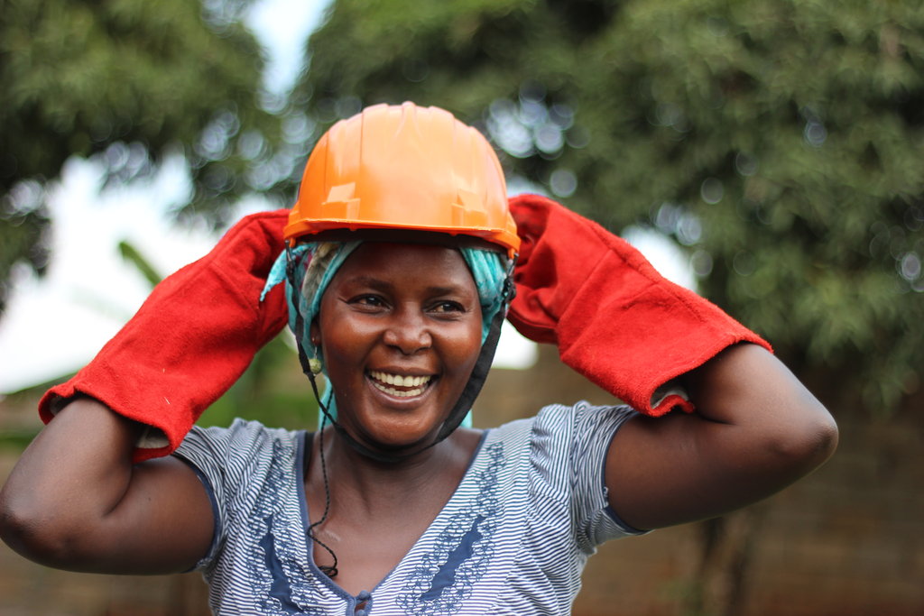 Help Kenyan and Ugandan Women Provide Clean Water